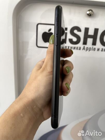 iPhone XR 64GB Black Б/у