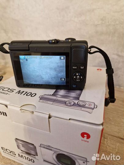 Системный фотоаппарат Canon EOS M100