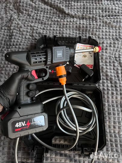 Беспроводная автомойка высокого давления