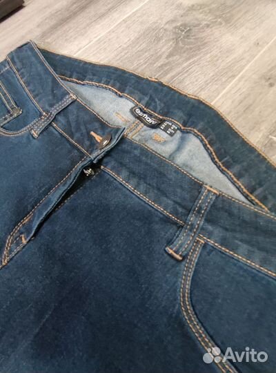 Джинсы женские