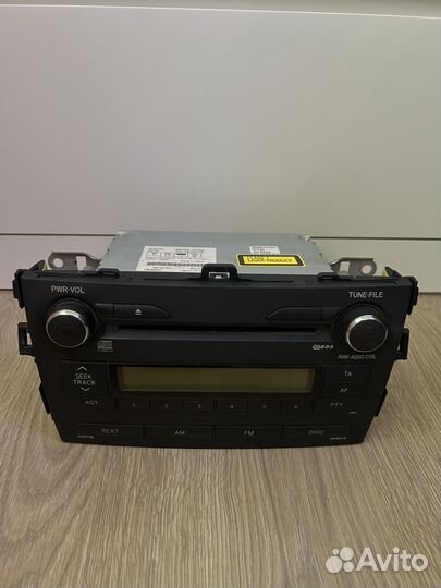 Штатная магнитола на toyota corolla 150