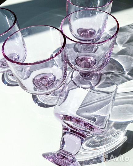 Винтажные сиреневые рюмки