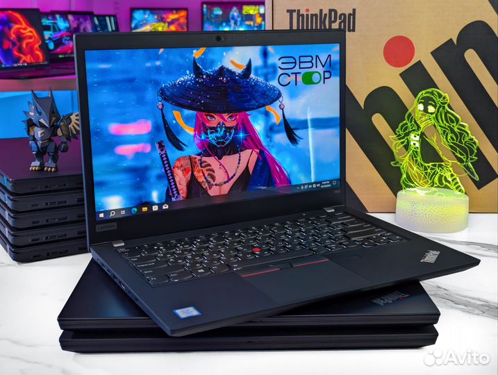ThinkPad T490 i7-8665U 500 nits 2560 x 1440
