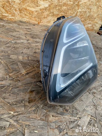 Фара левая Omoda C5