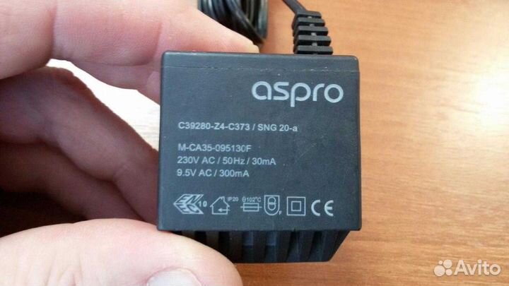 Сетевое зарядное устройство Aspro C39280-Z4-C373
