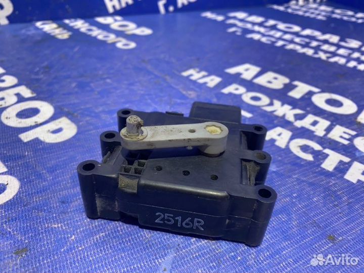 Моторчик заслонок отопителя Mazda 6 Gg лифтбэк