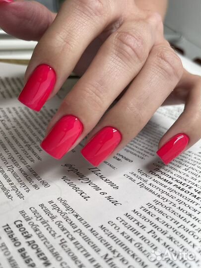 Модель на маникюр, педикюр