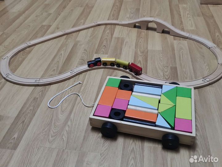Железная дорога и тележка с кубиками IKEA