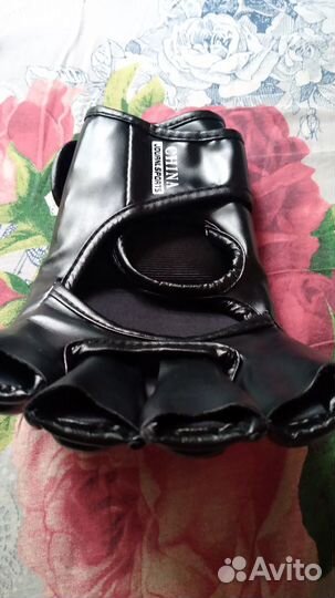 Перчатки для мма