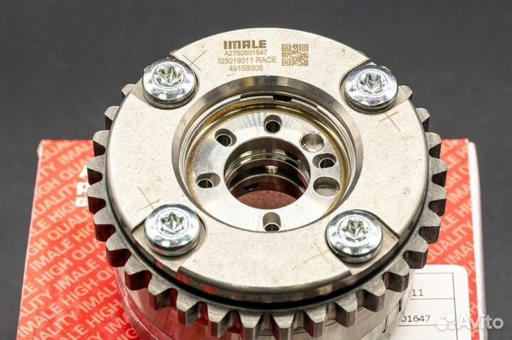 Муфта изменения фаз грм впуск правая Mercedes-Benz