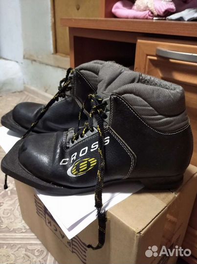 Лыжные ботинки 35 размер