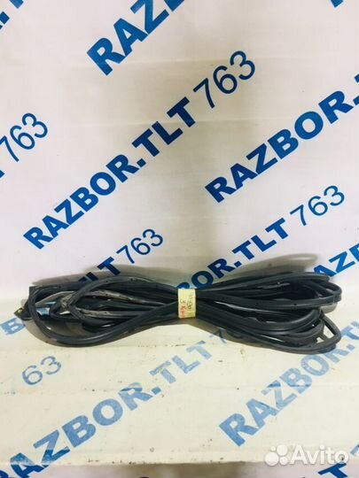 Уплотнитель двери mazda 3 bm 1.6 ат седан