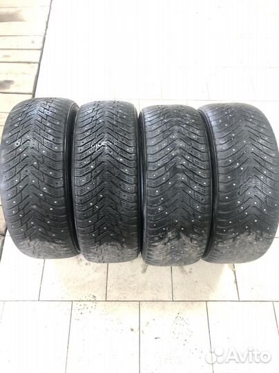 Nokian Tyres Hakkapeliitta 8 215/55 R17