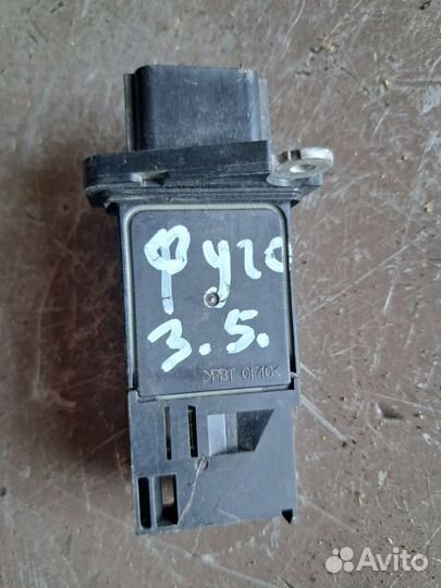 Датчик расхода воздуха на Nissan Fuga