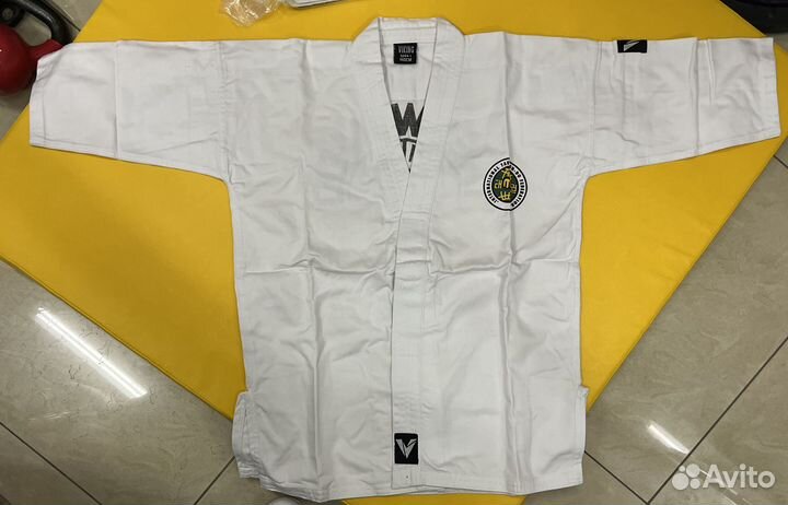 Кимоно для тхэквондо 140