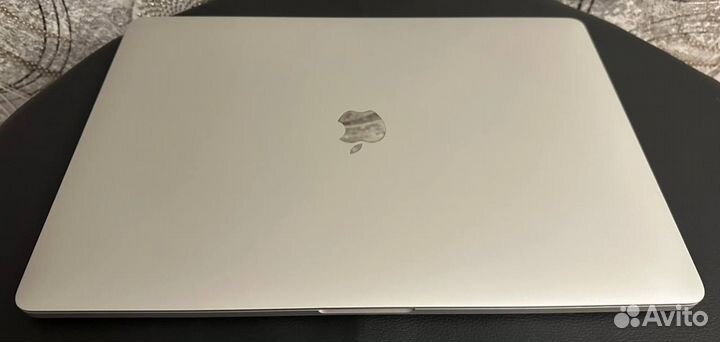 MacBook Pro 16 i9 64GB 1TB