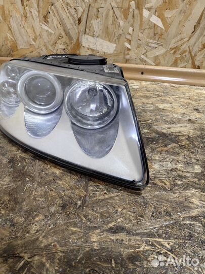 Фара Правая Фольксваген Туарег 1 7L6941016BJ Галог