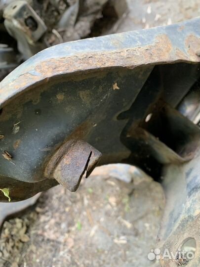 Балка подмоторная Форд Транзит 2.2 2014+ RWD