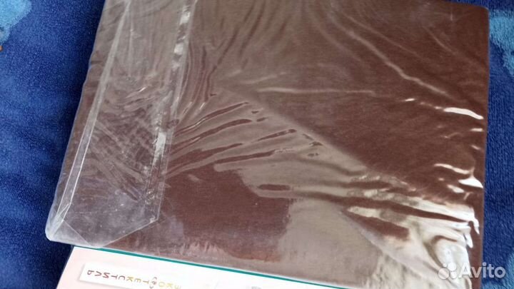 Простыни трикотажные на резинке 90*200,200*200 нов