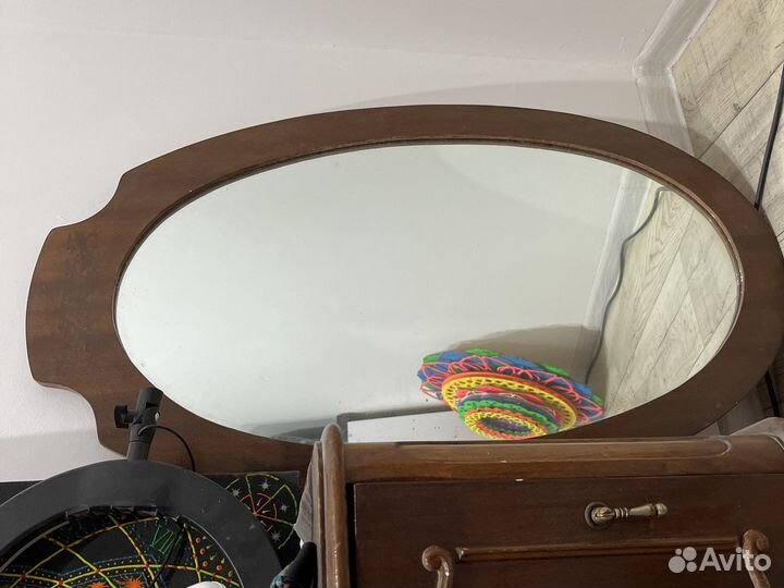 Зеркало настенное