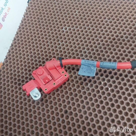 Плюсовой провод акб клемма пиропатрон BMW f10 f01