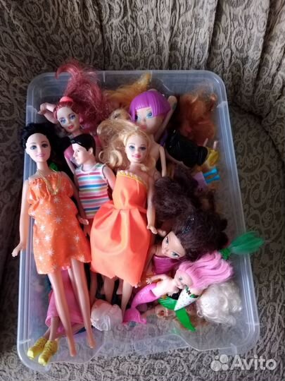 Игрушки разные много