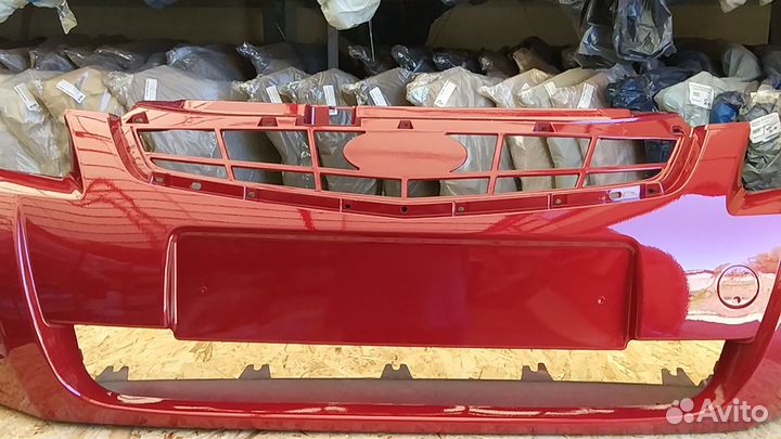 Бампер передний ваз 21704 Priora красный