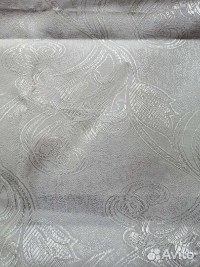 Ткань бордовая тафта с вышивкой, жаккард