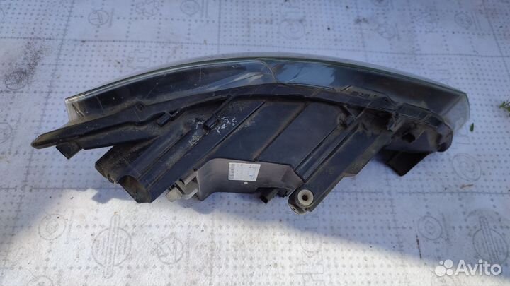 Фара левая VW polo