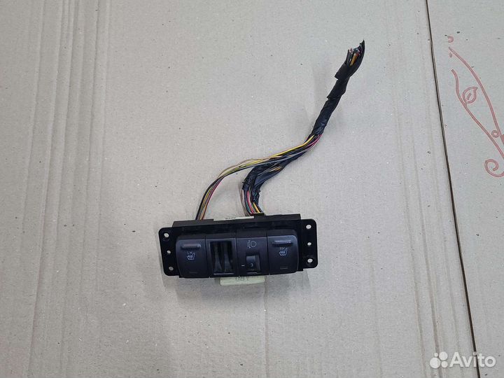 Кнопки подогрева сидений Hyundai Elantra XD