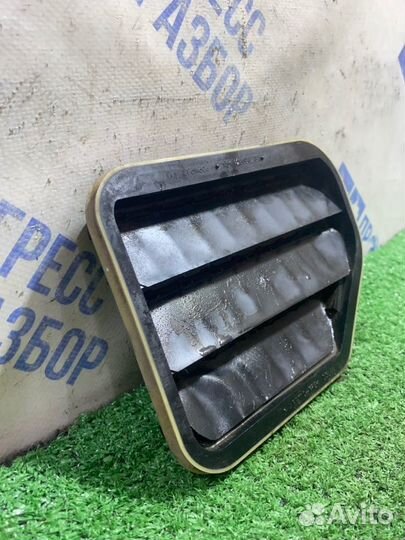 Воздушный клапан кузова задний правый Volvo S40