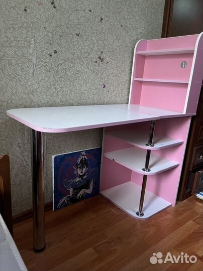Письменный стол