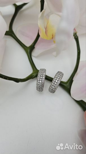 Серебряные серьги с фианитами