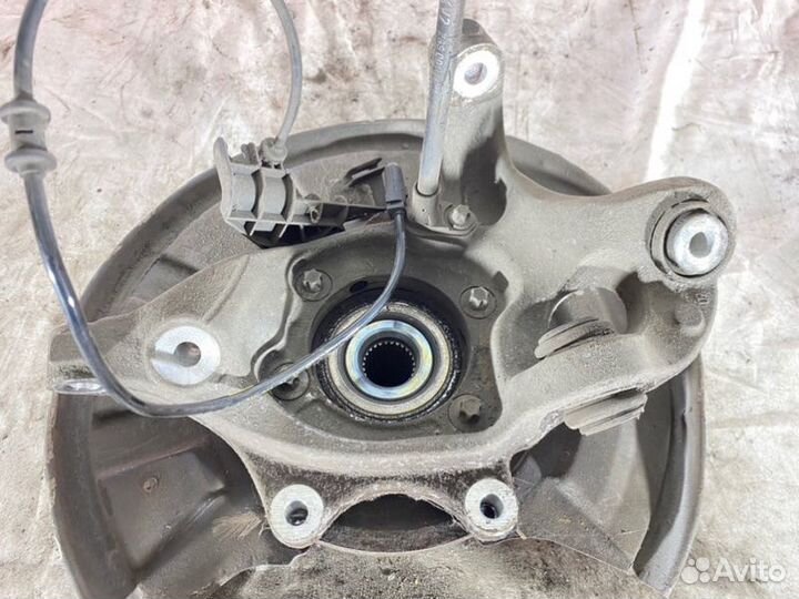 Цапфа задняя левая Mercedes-Benz E-Class W212