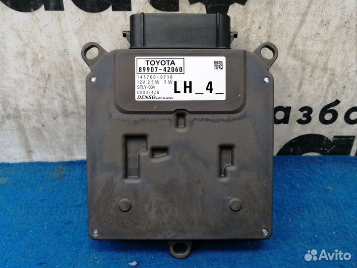 Блок управления фарой левый LED 89907-42060 Toyota