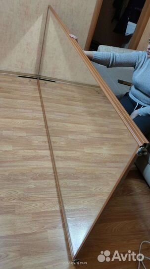 Зеркало передвижное на роликах