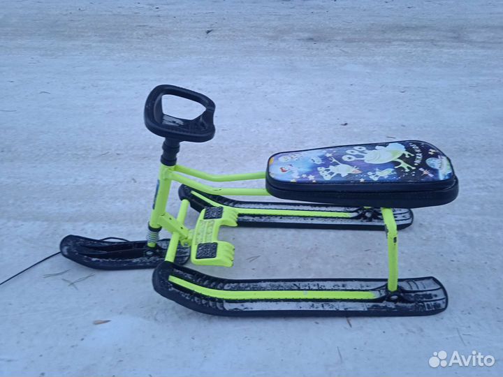 Детский снегокат бу