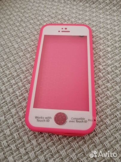 Чехлы на телефон iPhone 5s, новые