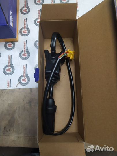 Подрулевой переключатель 15146534 Погрузчик Volvo