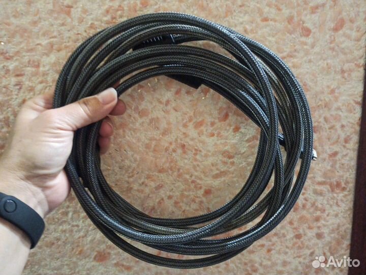 Кабель для компьютера