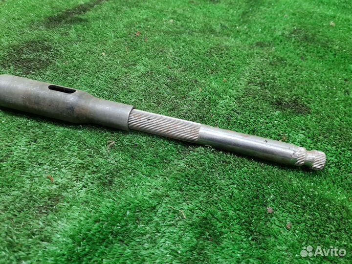 Вал рулевой рулевая колонка 4521043020 Toyota