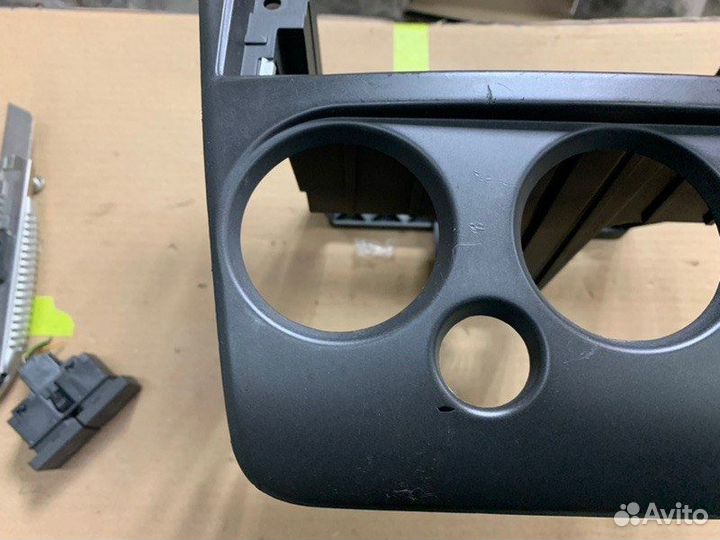 Рамка магнитолы Ford Fusion хетчбэк 1.6 2006