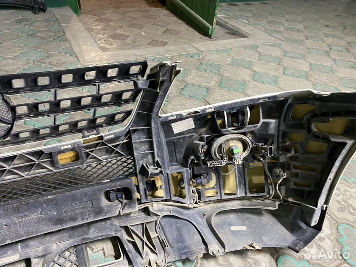 Бампер передний mercedes w164 ml белый