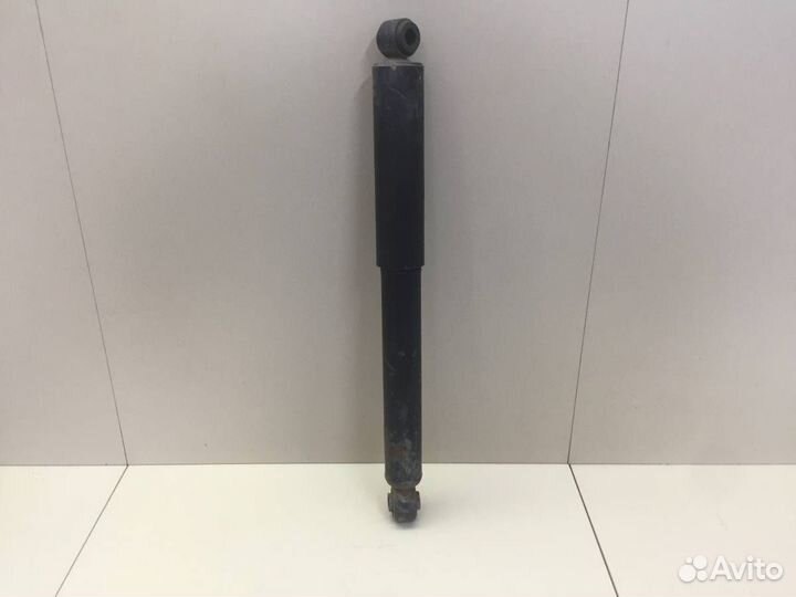 Амортизатор задний Mitsubishi Pajero/Montero Sport