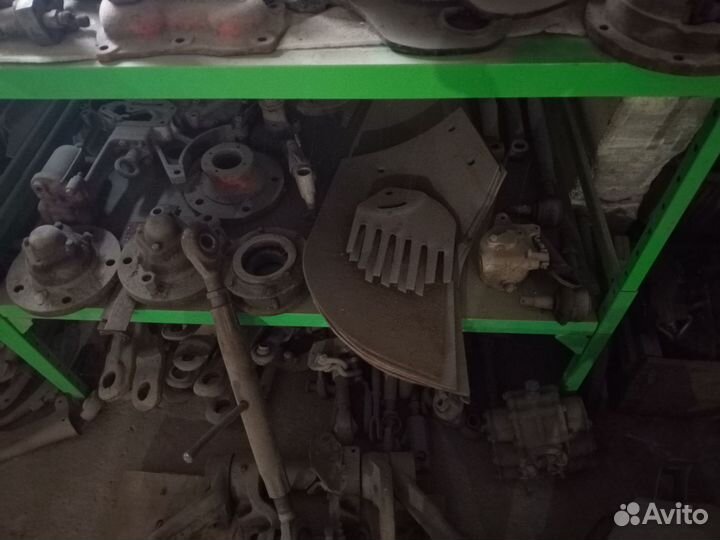 Продам запчасти на трактор Т 25