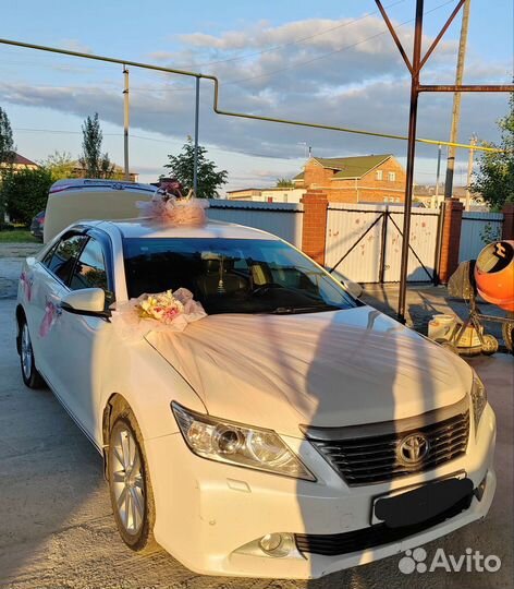 Украшение на свадебную машину