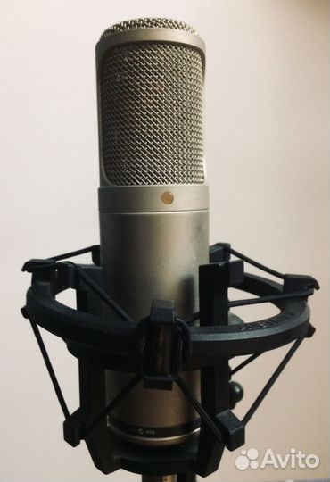 Студийный микрофон Rode K2