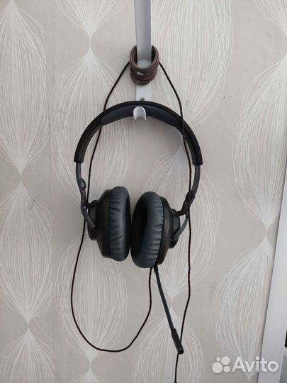 Наушники jbl quantum 100