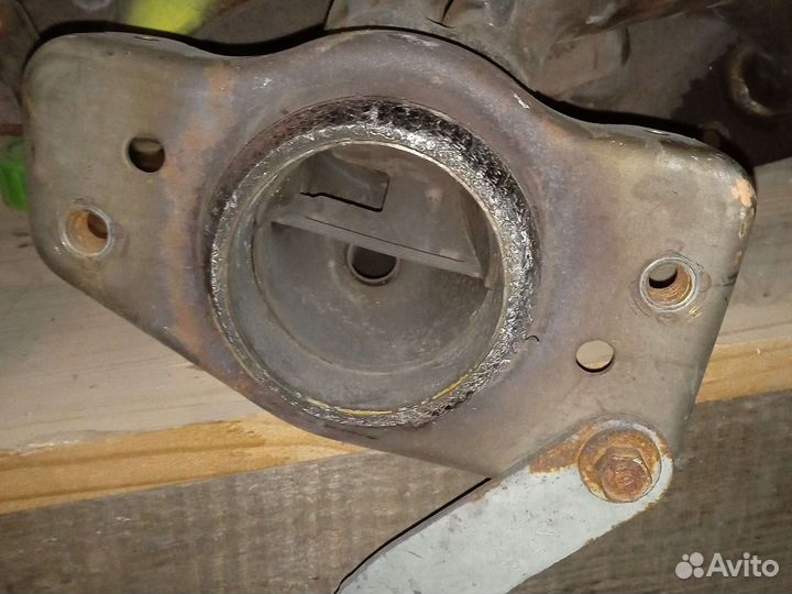 Выпускной коллектор Ниссан mr20