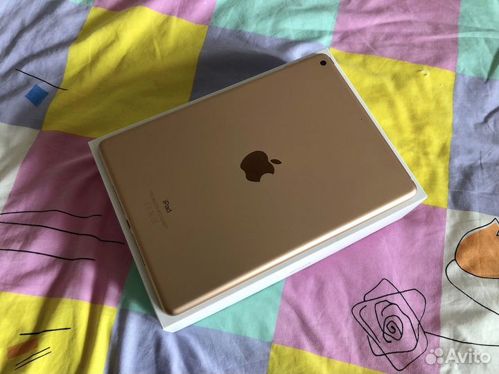 iPad 2017 (5-е поколение) Wi-Fi 128gb Gold